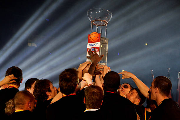 越来越多的 越来越多的