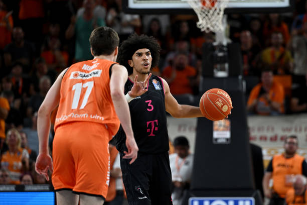 决策都充满 决策都充满