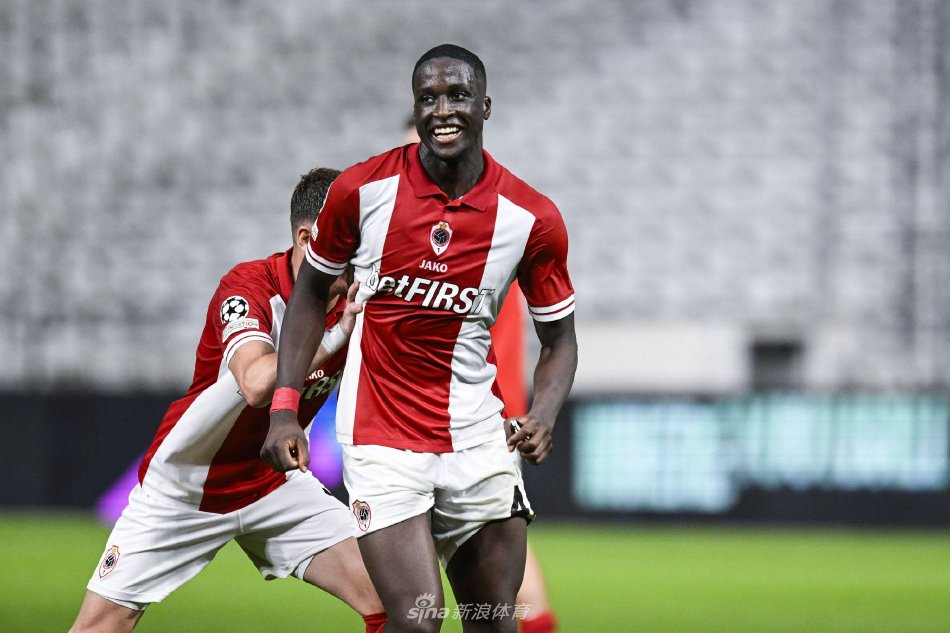 效的进球手 效的进球手