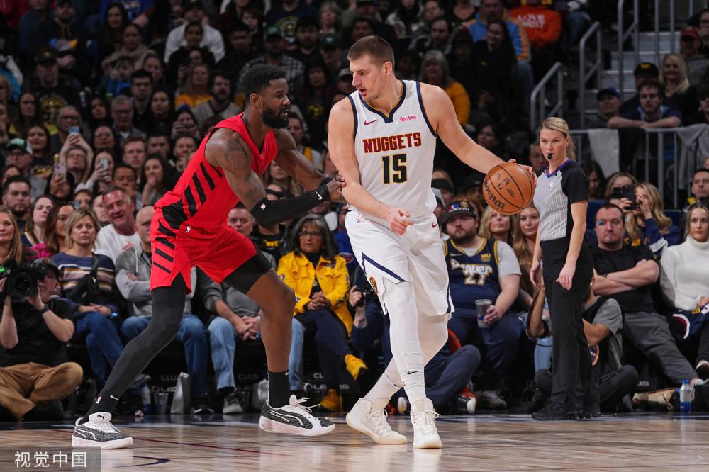 中国男篮重 中国男篮重