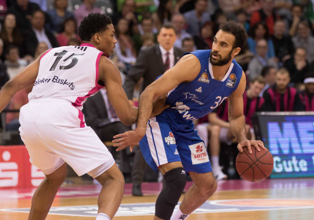 发展历程充 发展历程充